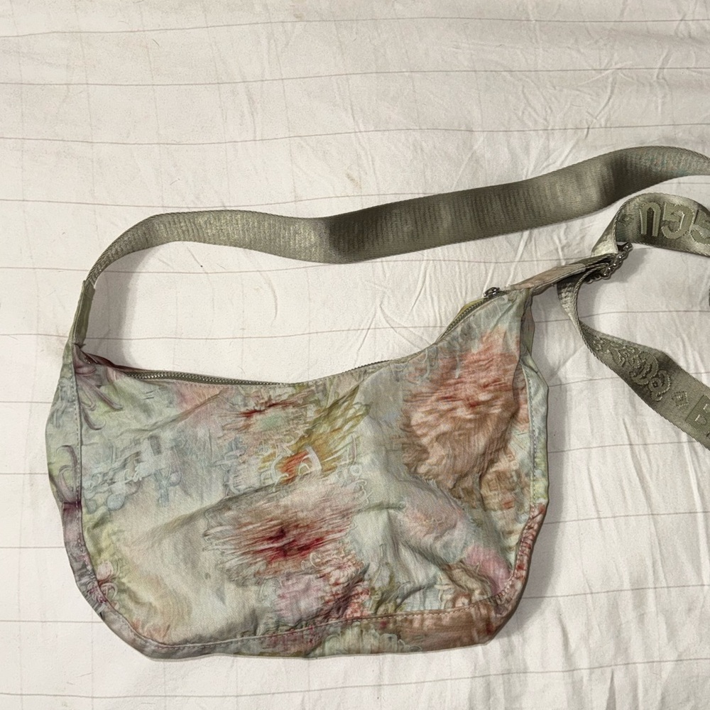 Baggu Medium Nylon Crescent Bag